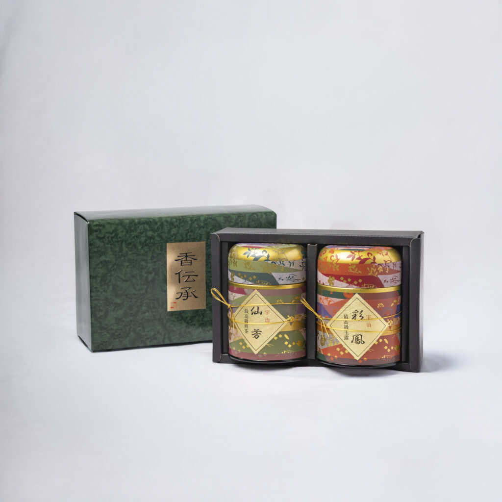 85g缶入ギフトセット 彩鳳・仙芳(さいほう・せんほう)の商品画像です。画像をクリックしていただくと、ネットショップのこちらのお茶のページに遷移します。